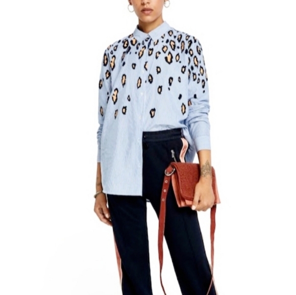 Leopard Animal Print Button Down Top LIKE NEW - Picture 3 of 13